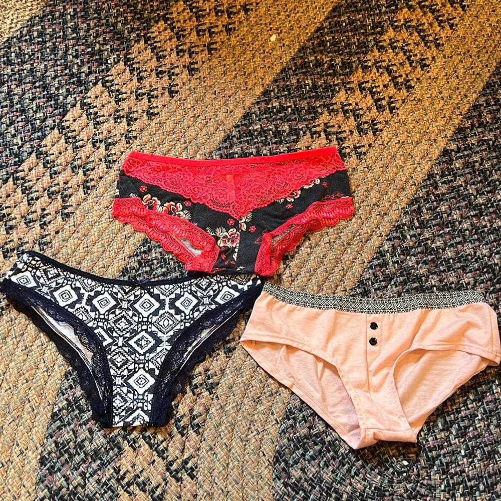 Charlotte Russe size medium panty lot